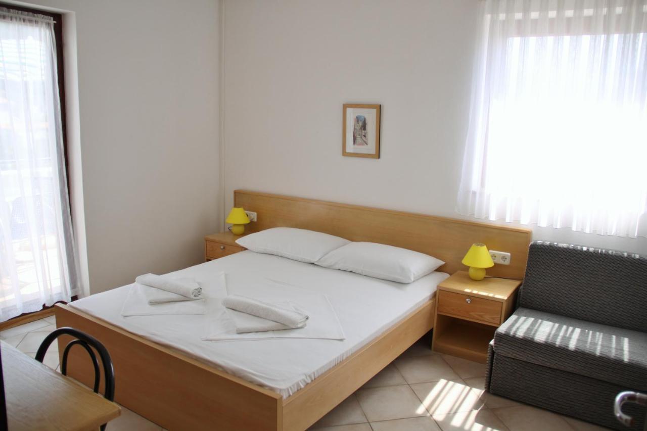 Apartments Culjak Rab Rab Town Room photo